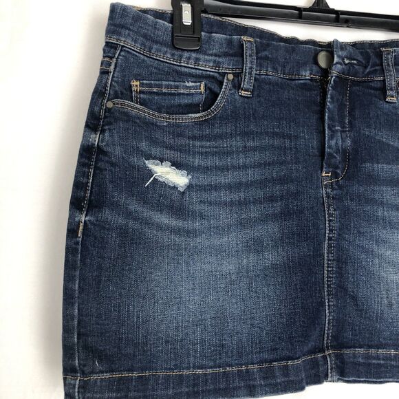 Blank NYC Jean Skirt Women's Denim Dark Wash Size 28 Mini Length - Picture 2 of 8